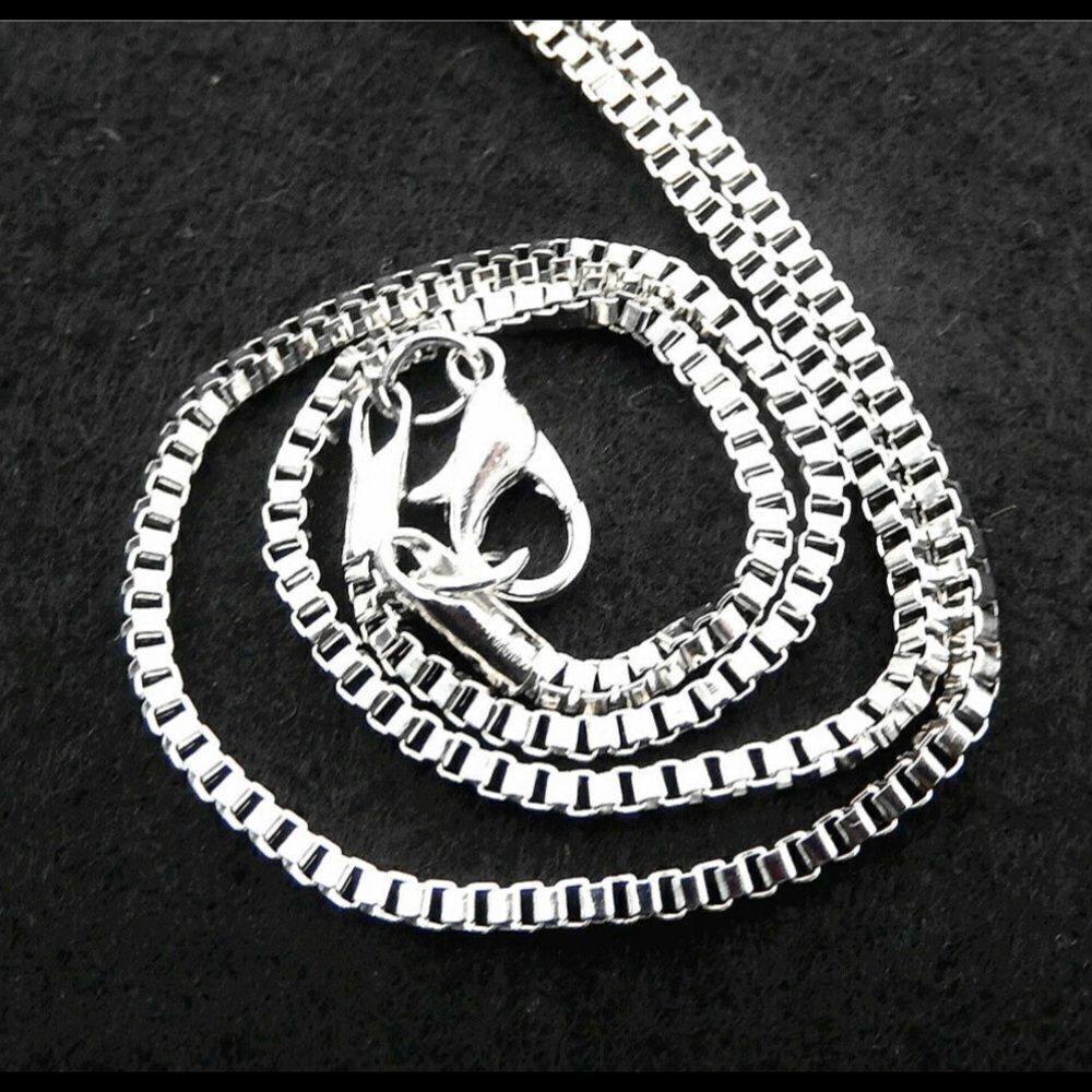 ✨Betsey Johnson rare dragonfly crystal & rhinestone pendant necklace ✨ - Picture 3 of 3